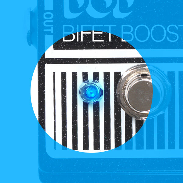 DOD Bifet Boost 410 boost + buffer pedal LED close up.