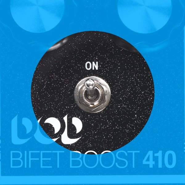 DOD Bifet Boost 410 boost + buffer pedal buffer on off toggle switch close up.
